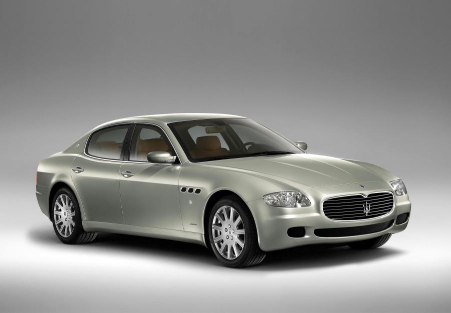  Maserati Quattroporte 2004 года  (фото 1 из 67)